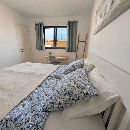 Terraced House With Ocean View Апартаменты *