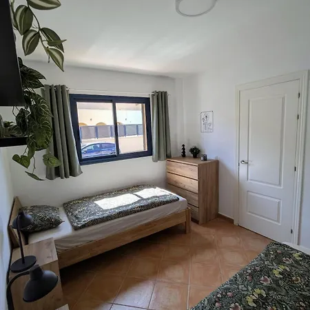 Terraced House With Ocean View Апартаменты *